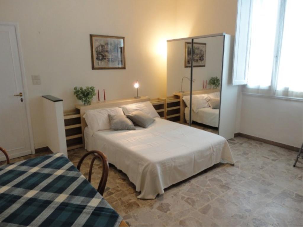 Little Garden Donatello Apartment Florence Phòng bức ảnh